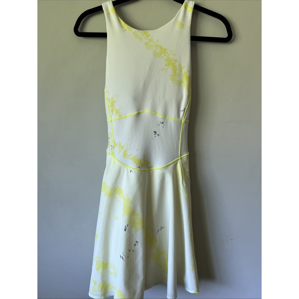Lululemon Court Crush Tennis Dress Size 6 Cross Court Wash Electric Lemon Multi